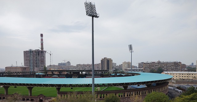 持和努力 持和努力